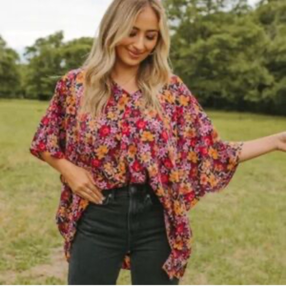 Buddy Love Floral Wing Sleeve Top | Size S | Purple Black Pink